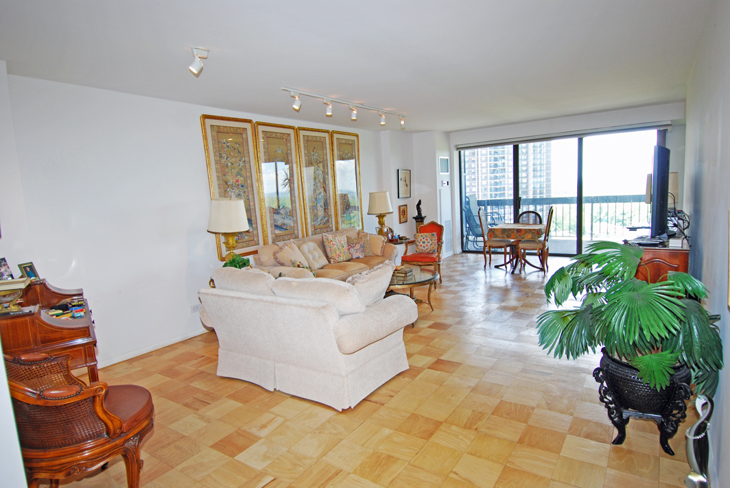 North Shore Towers Apartment