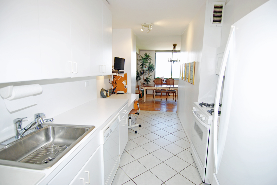 North Shore Towers Apartment