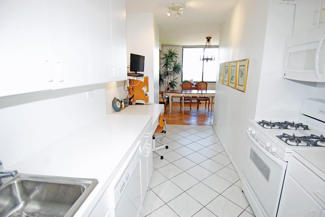 North Shore Towers Apartment