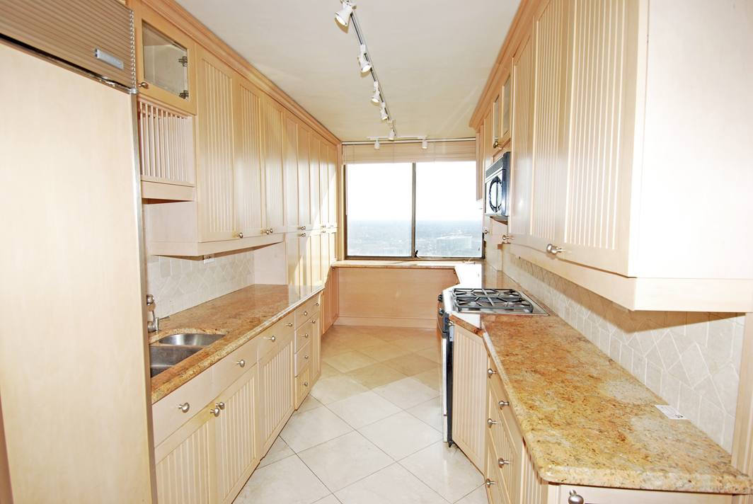 North Shore Towers Apartment