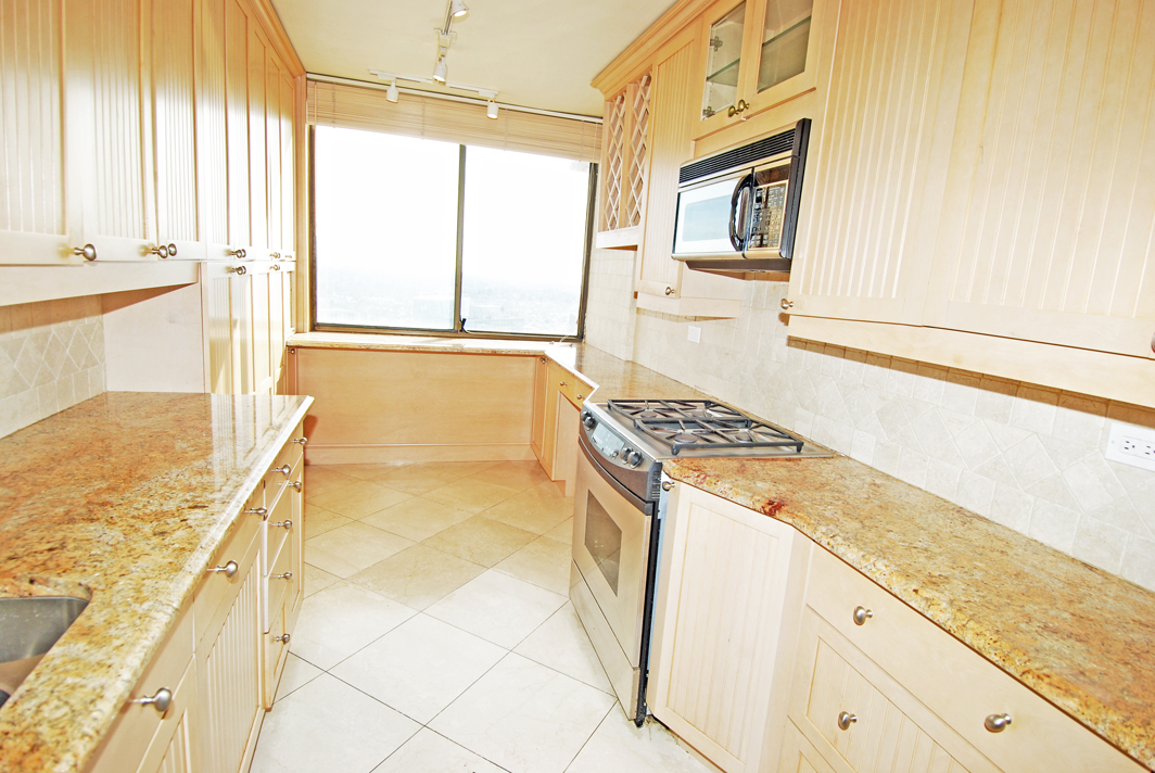 North Shore Towers Apartment