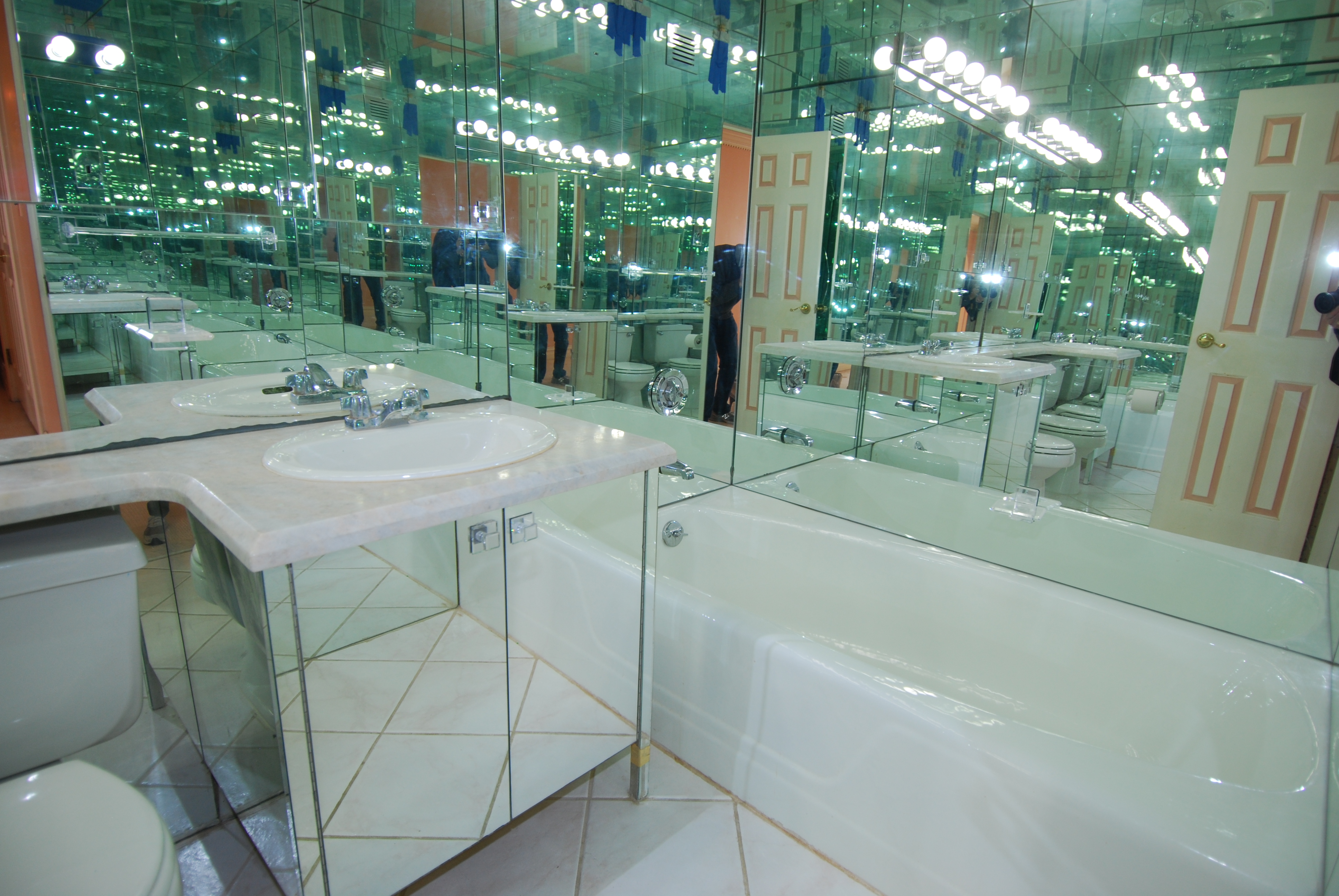 North Shore Towers Apartment