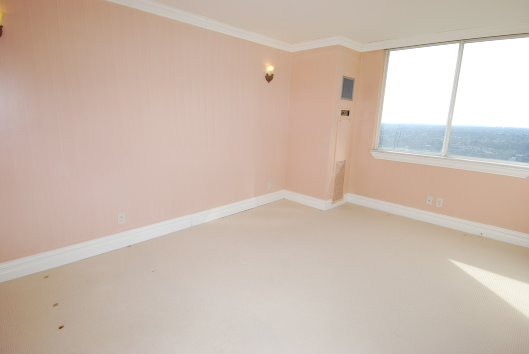 North Shore Towers Apartment