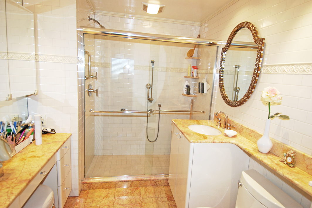 North Shore Towers Apartment