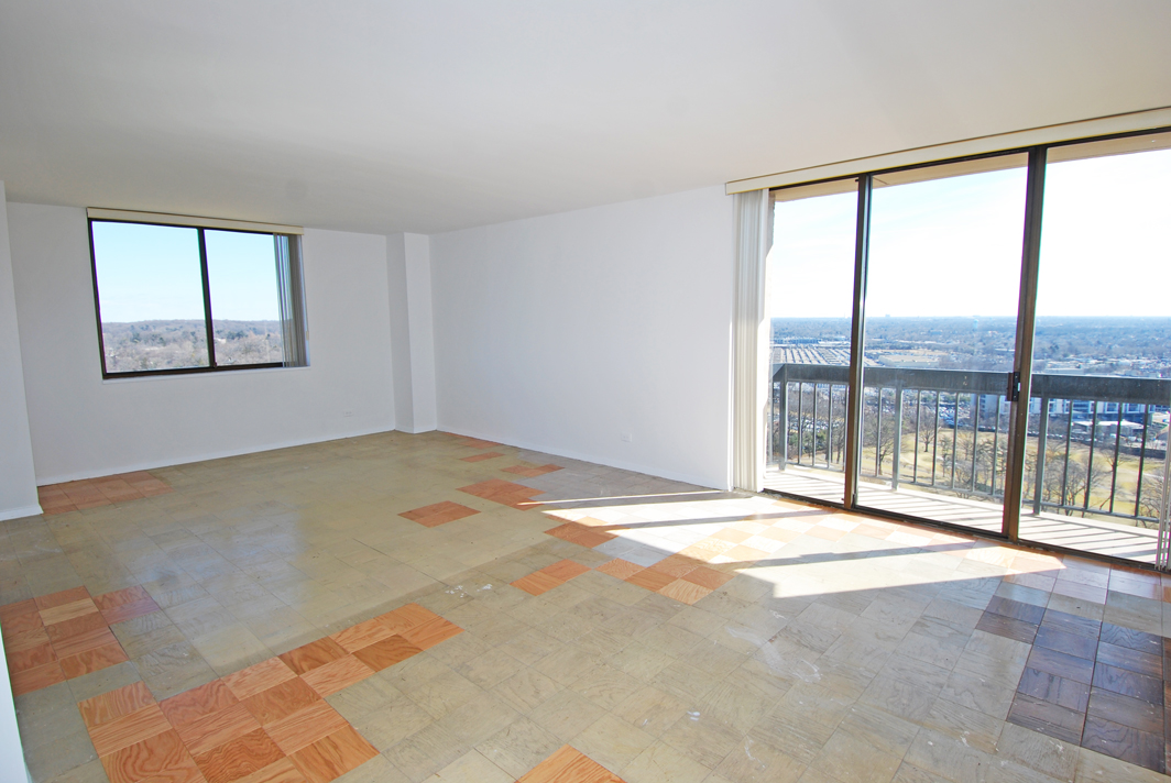 North Shore Towers Apartment