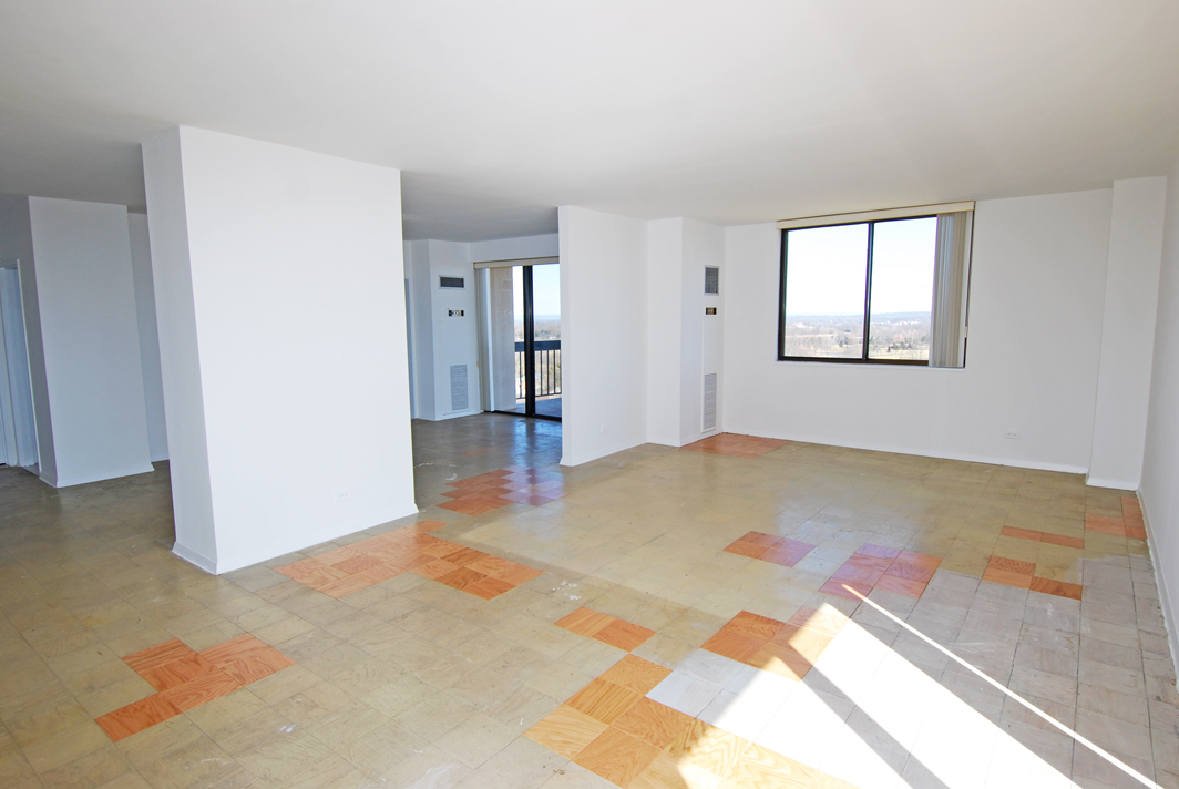 North Shore Towers Apartment