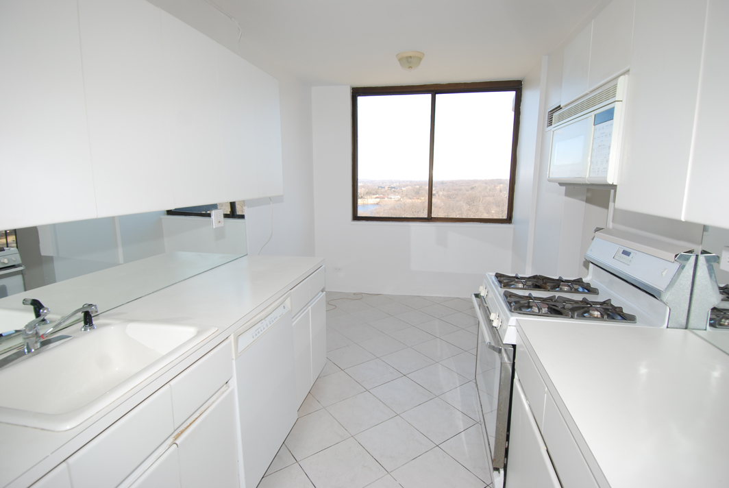 North Shore Towers Apartment