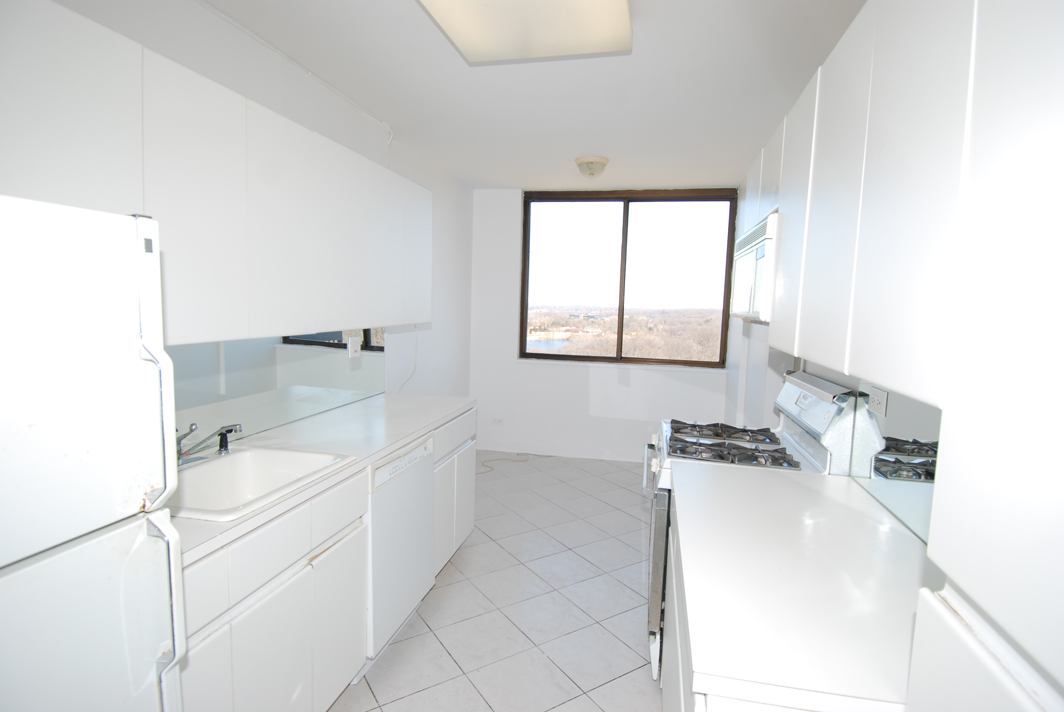 North Shore Towers Apartment