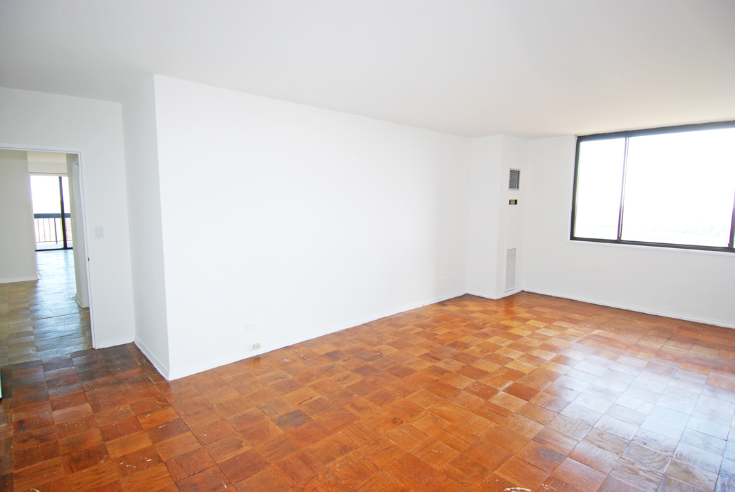 North Shore Towers Apartment