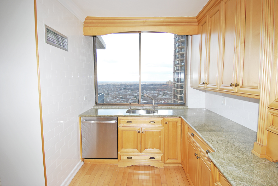 North Shore Towers Apartment