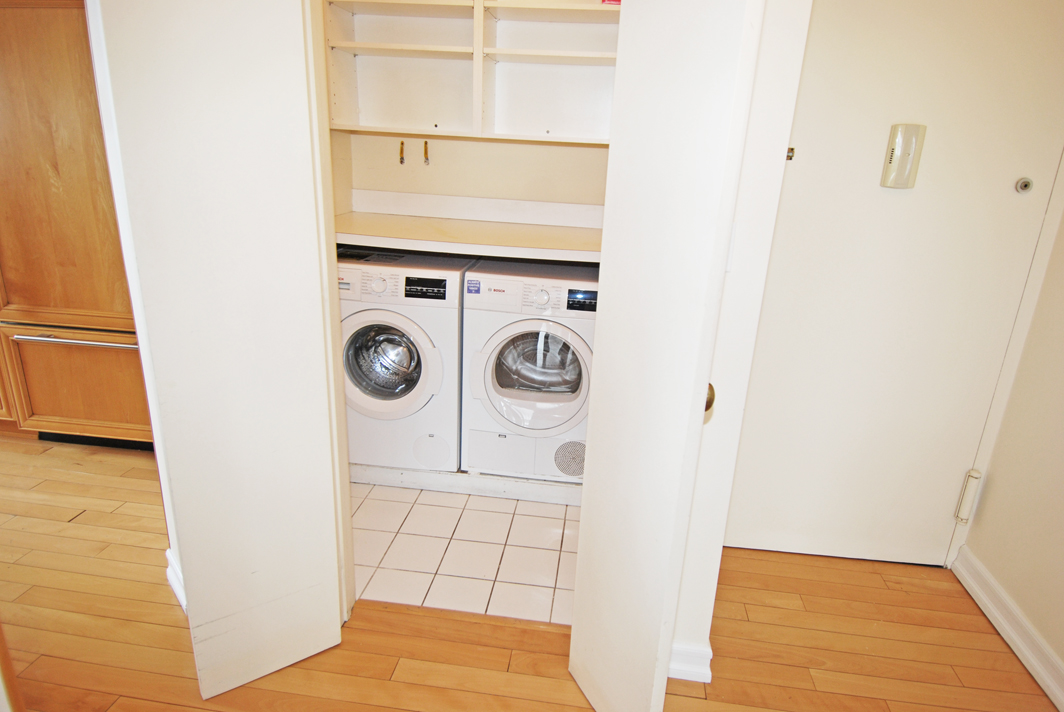 North Shore Towers Apartment