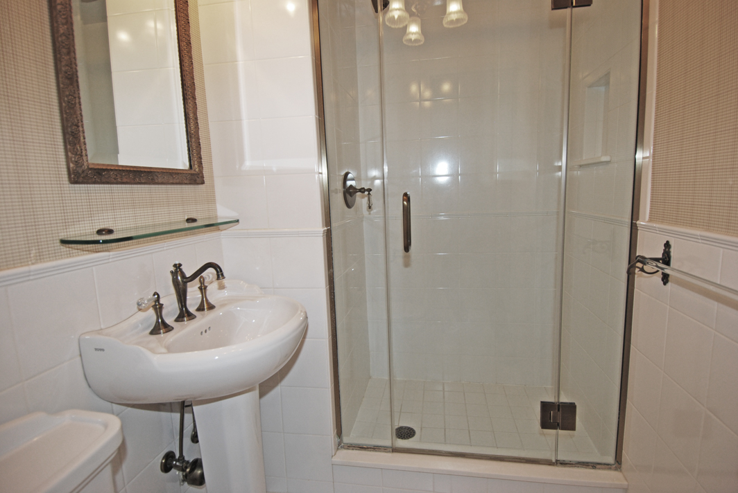 North Shore Towers Apartment