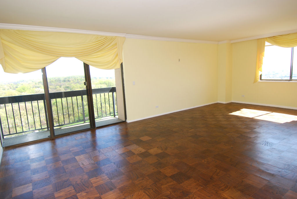 North Shore Towers Apartment