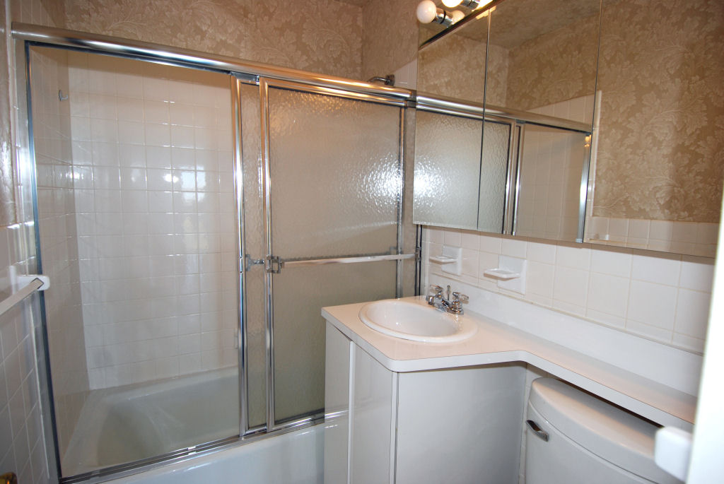 North Shore Towers Apartment