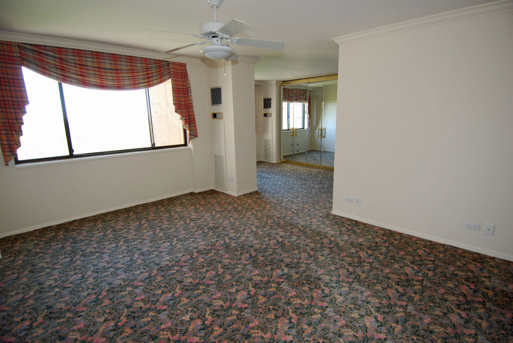 North Shore Towers Apartment