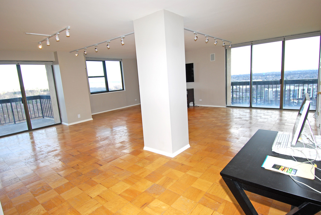 North Shore Towers Apartment