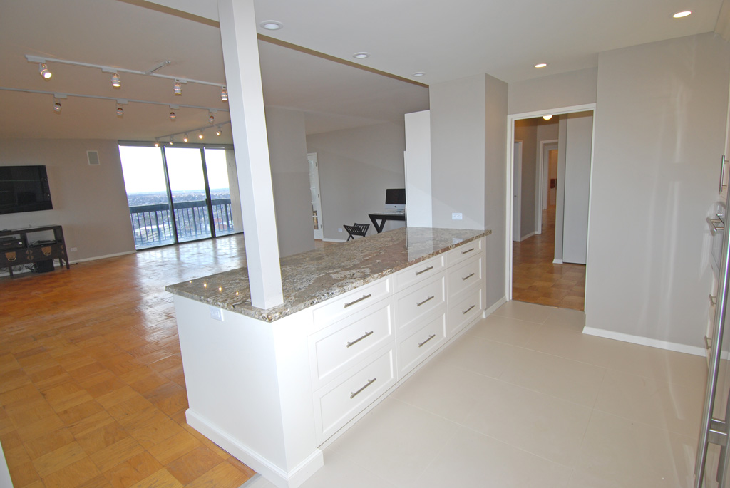 North Shore Towers Apartment