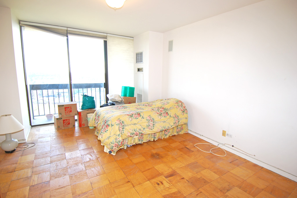 North Shore Towers Apartment