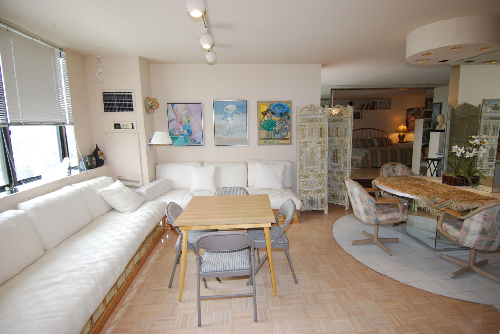 North Shore Towers Apartment