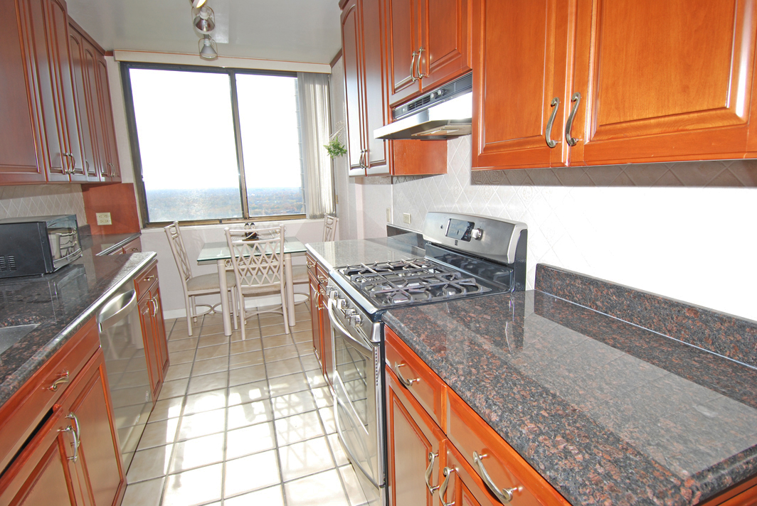 North Shore Towers Apt.