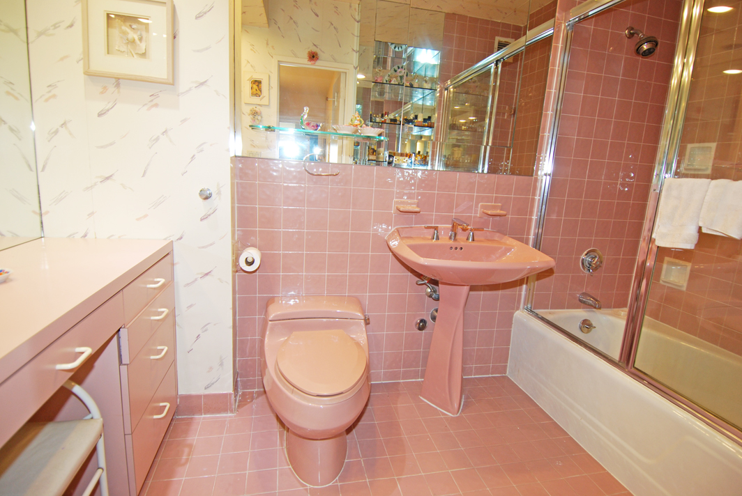 North Shore Towers Apt.