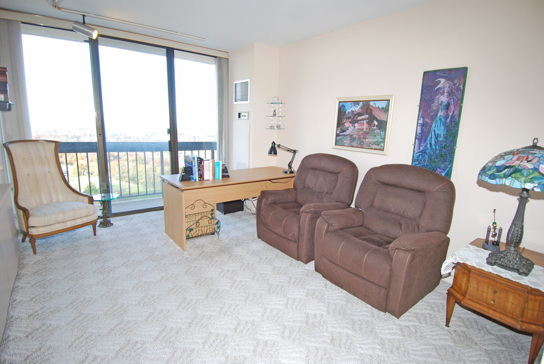 North Shore Towers Apt.