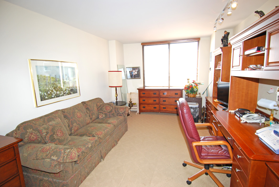 North Shore Towers Apartment