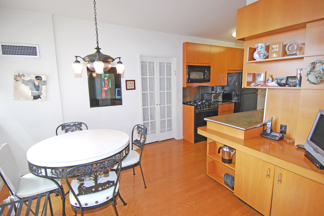 North Shore Towers Apartment