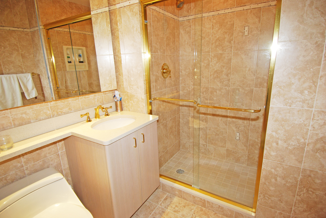 North Shore Towers Apartment