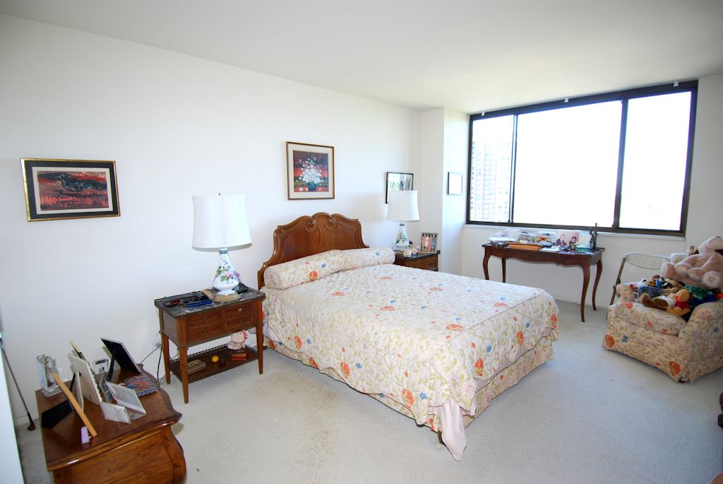 North Shore Towers Apartment