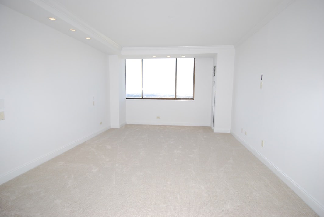 North Shore Towers Apt.