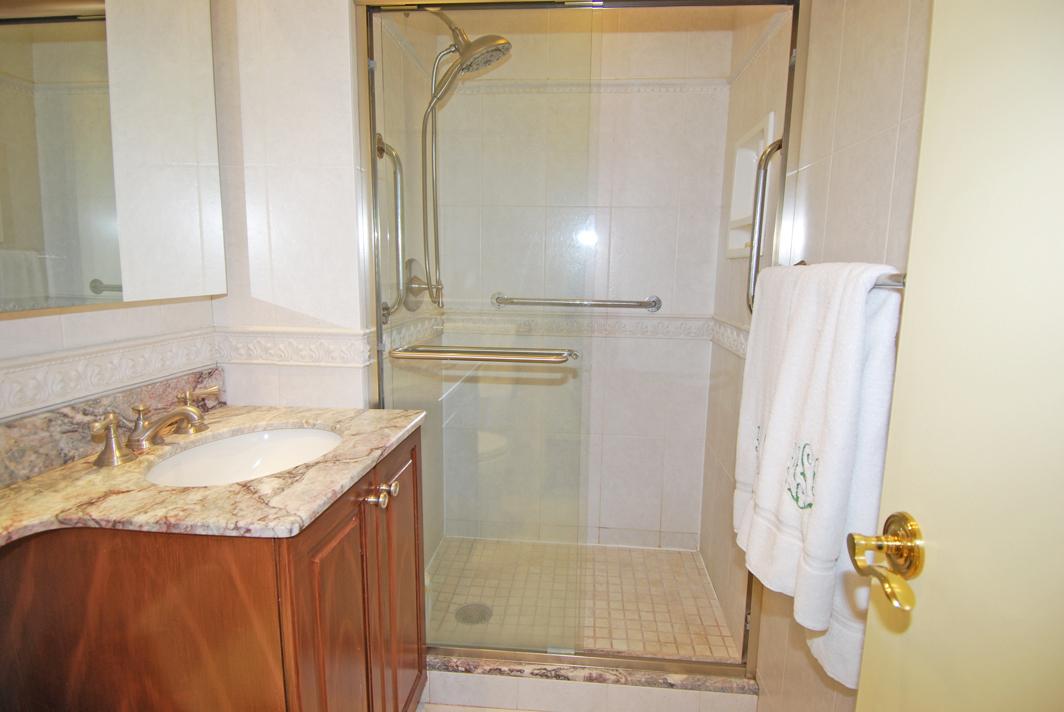 North Shore Towers Apartment