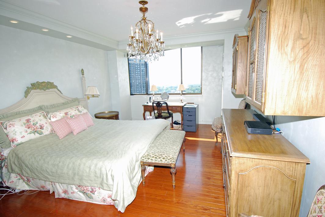 North Shore Towers Apartment