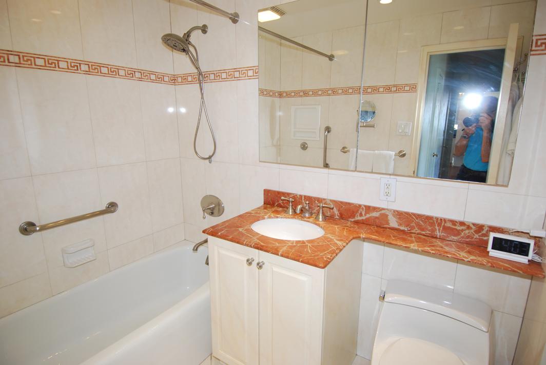 North Shore Towers Apartment