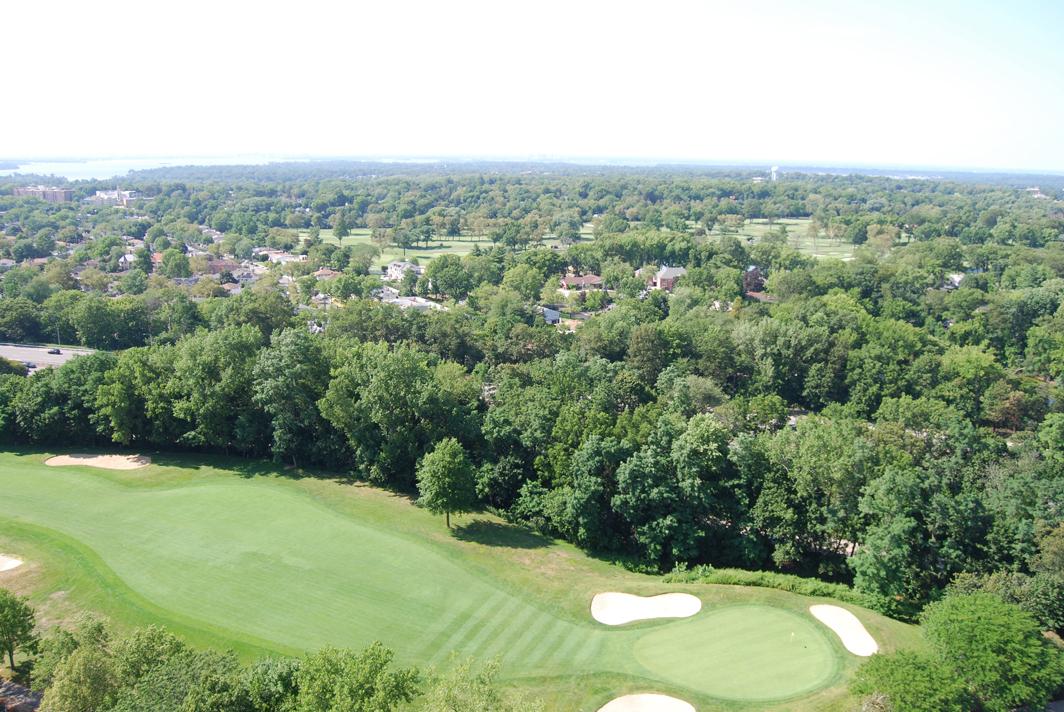 North Shore Towers Apartment
