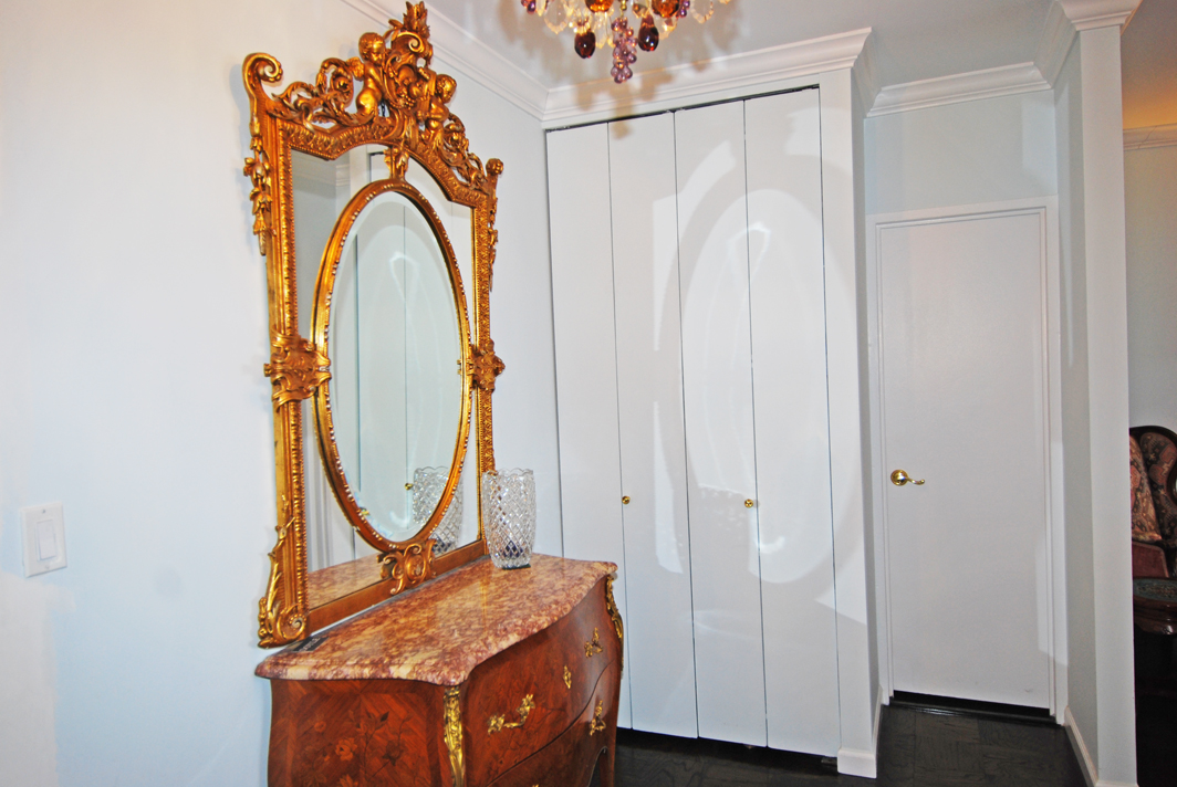 North Shore Towers Apartment