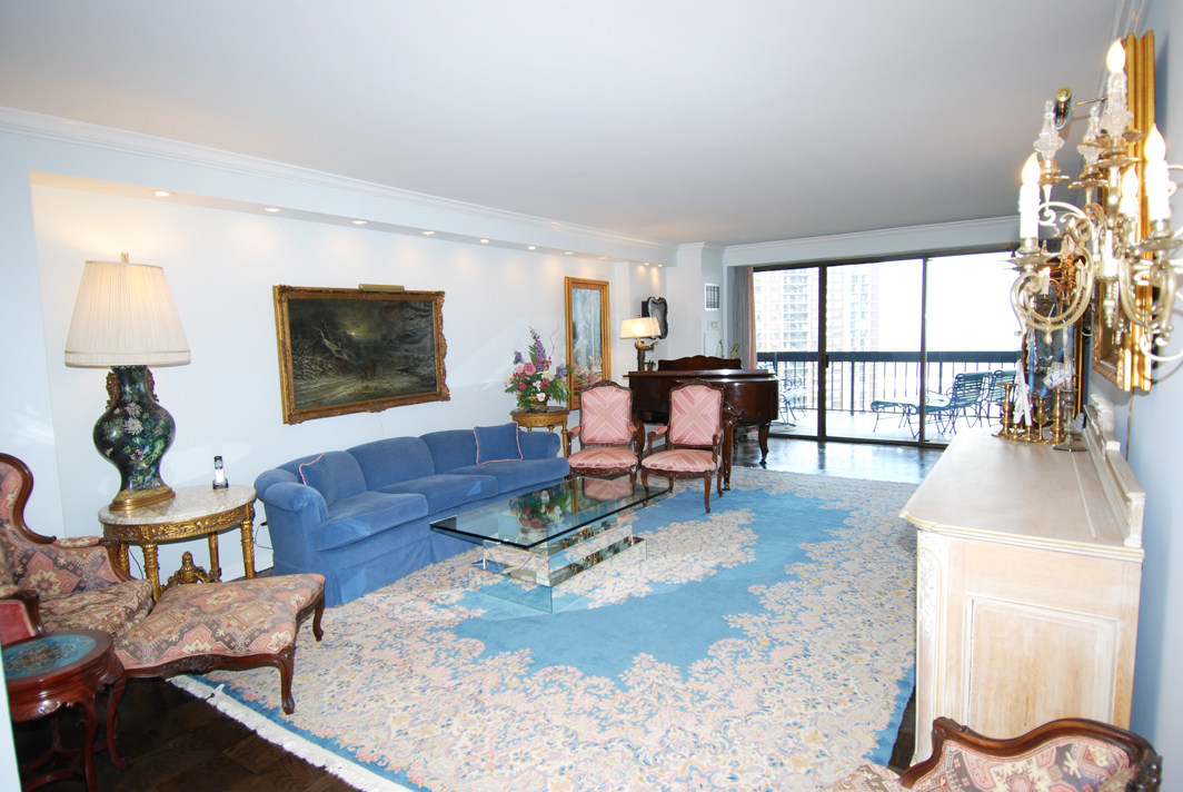 North Shore Towers Apartment