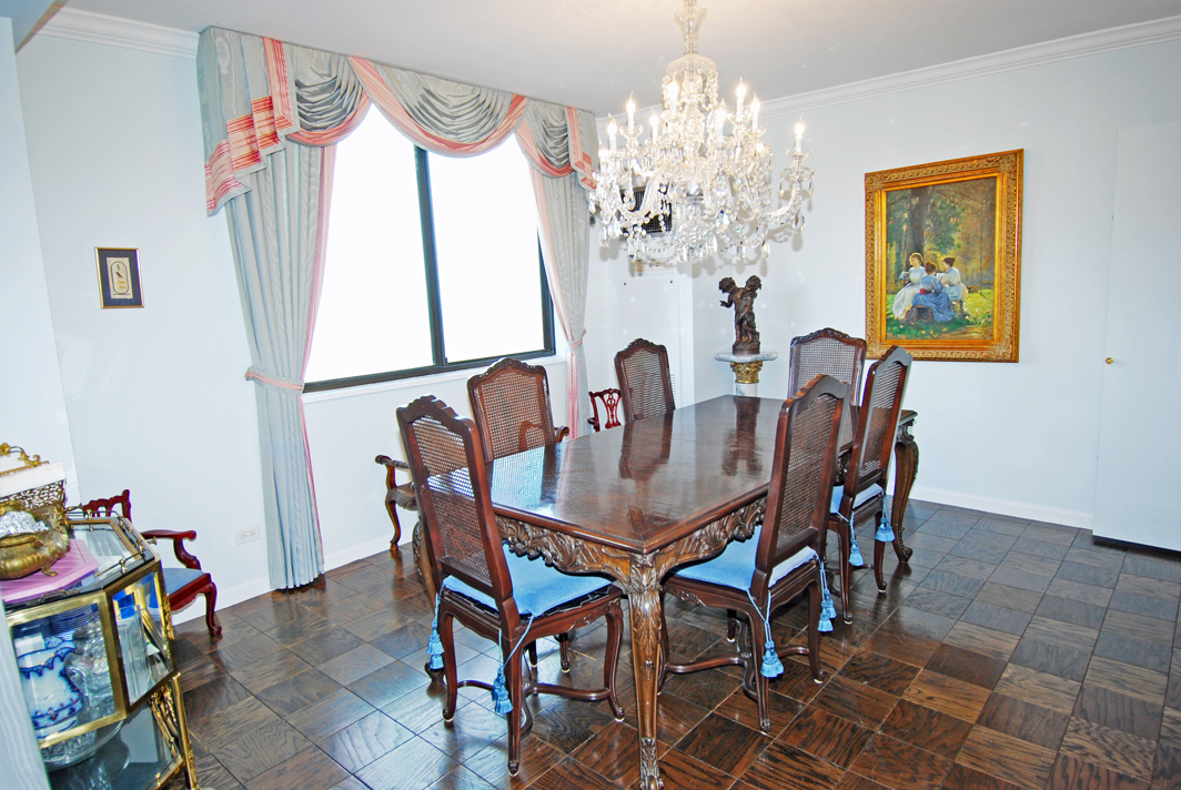 North Shore Towers Apartment