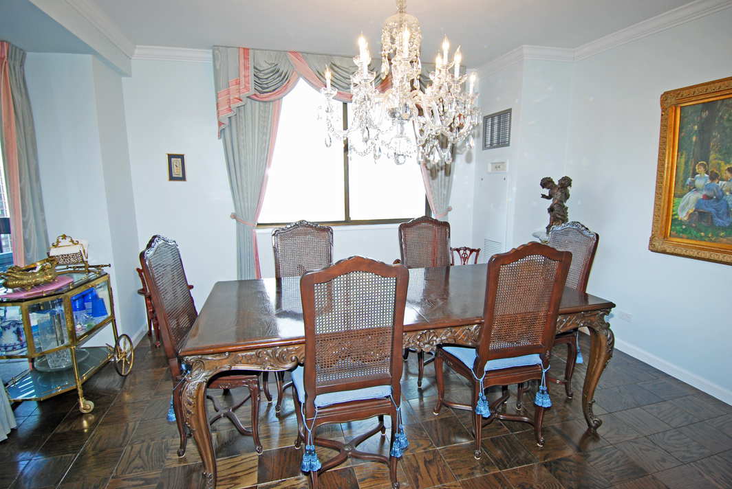 North Shore Towers Apartment