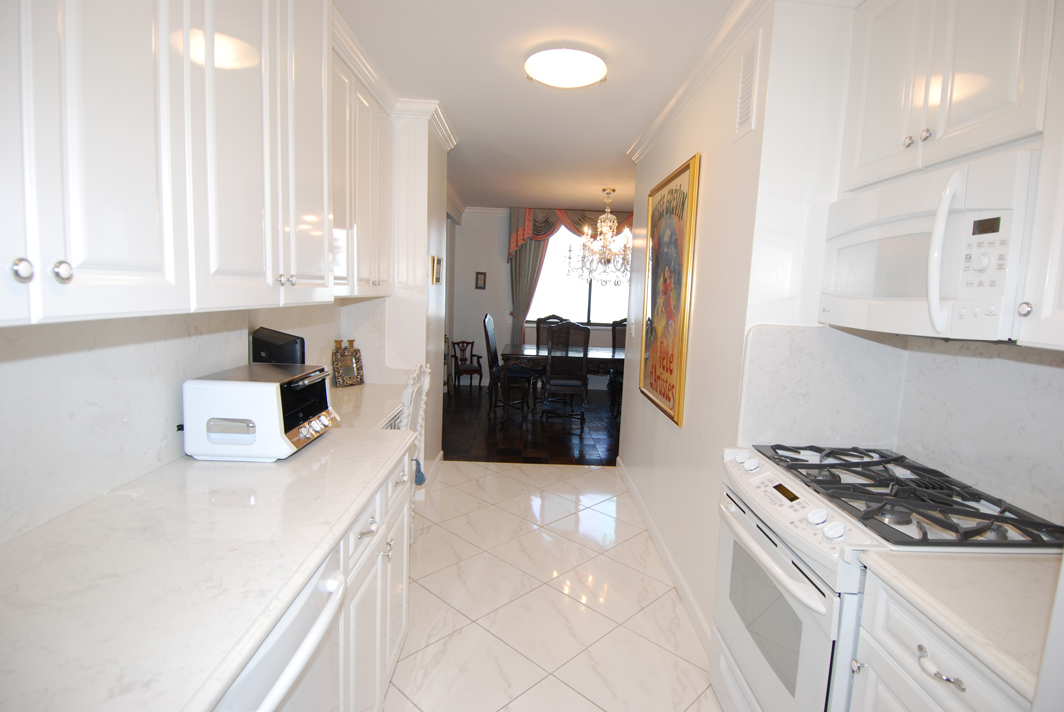 North Shore Towers Apartment