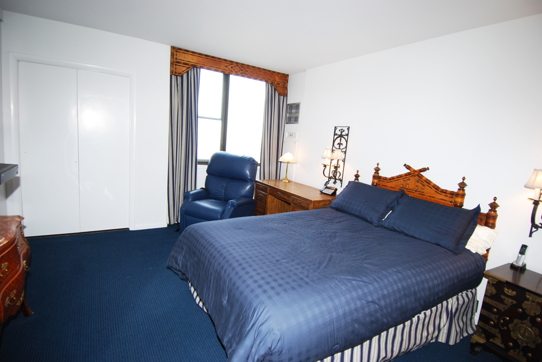 North Shore Towers Apartment