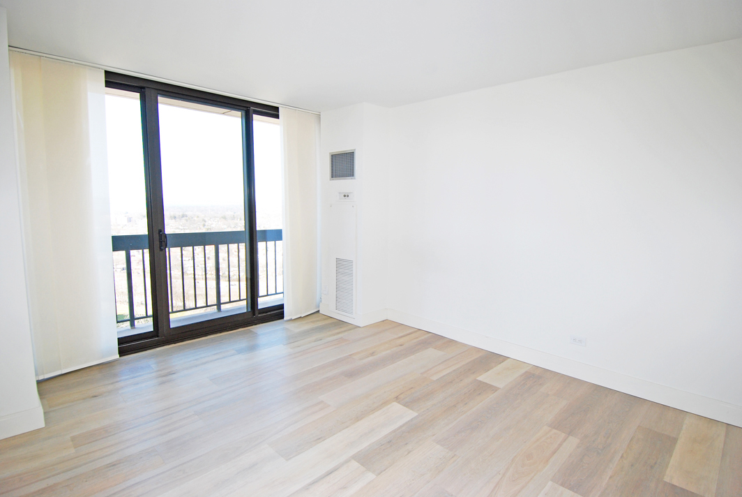 North Shore Towers Apartment