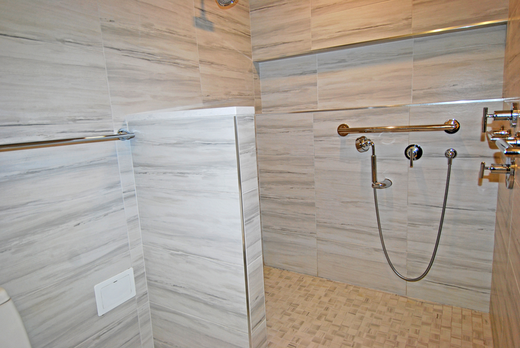 North Shore Towers Apartment