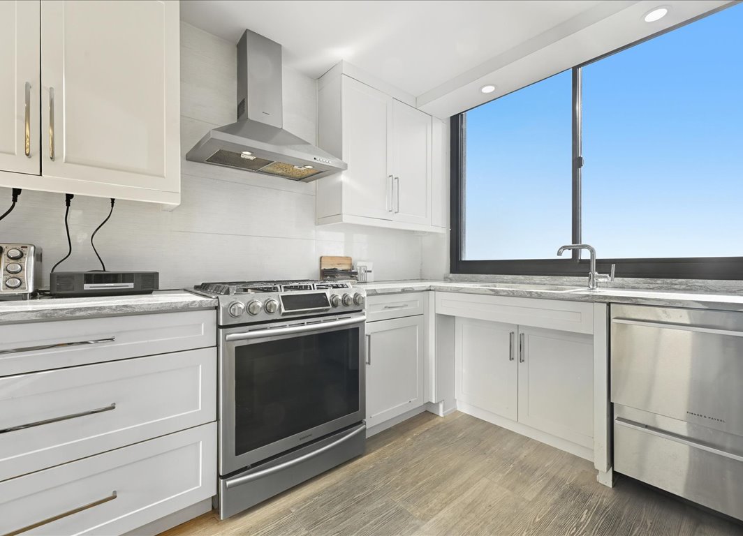 North Shore Towers Apt.