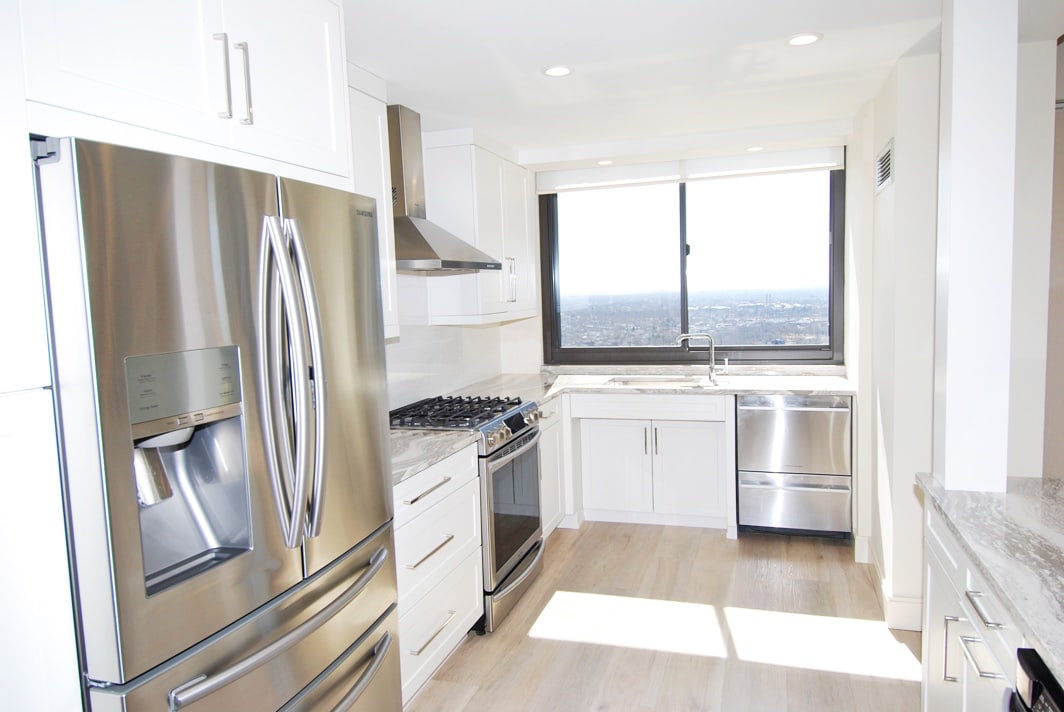 North Shore Towers Apt.