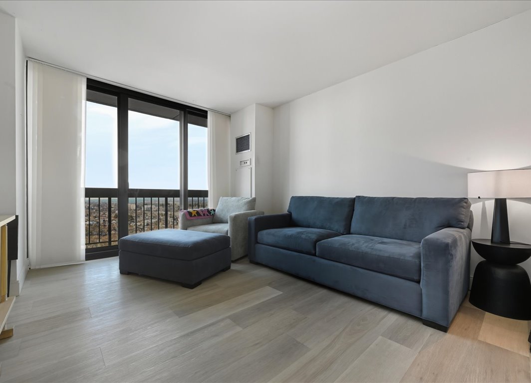 North Shore Towers Apt.