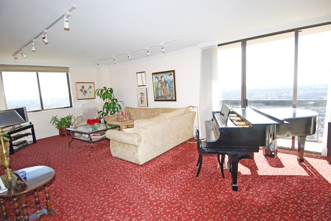 North Shore Towers Apartment