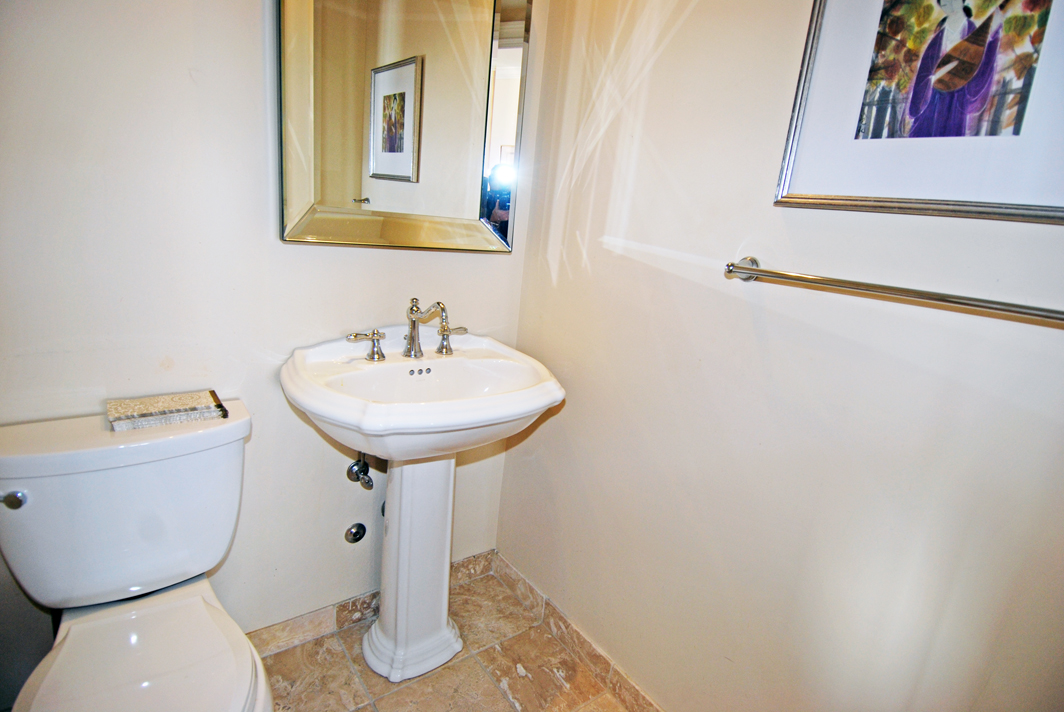 North Shore Towers Apartment