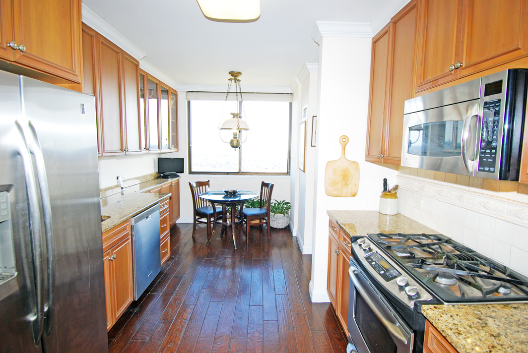 North Shore Towers Apartment