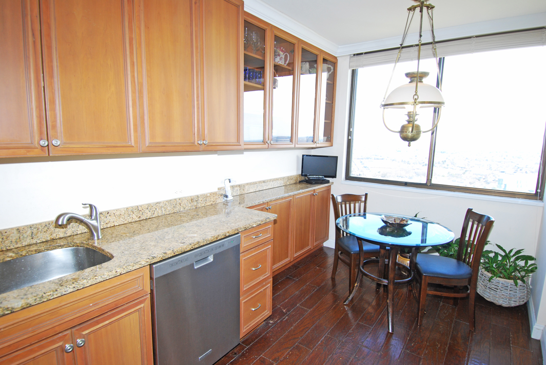 North Shore Towers Apartment